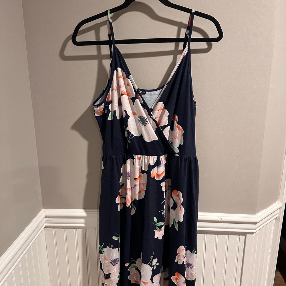 Floral Sleeveless Maxi Dress